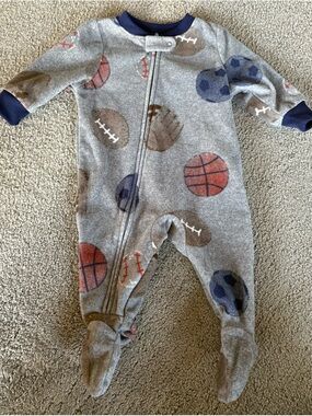 Sports-Print Footed One-Piece Sleeper - Carters - Gray with Navy Trim - size 3m